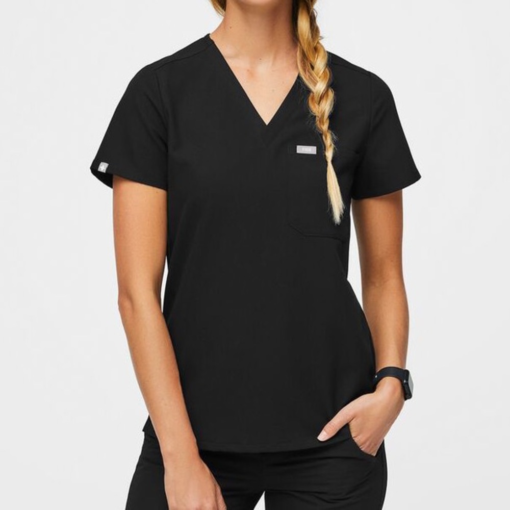 Figs, scrub top for women, black, size small. Catarina style.